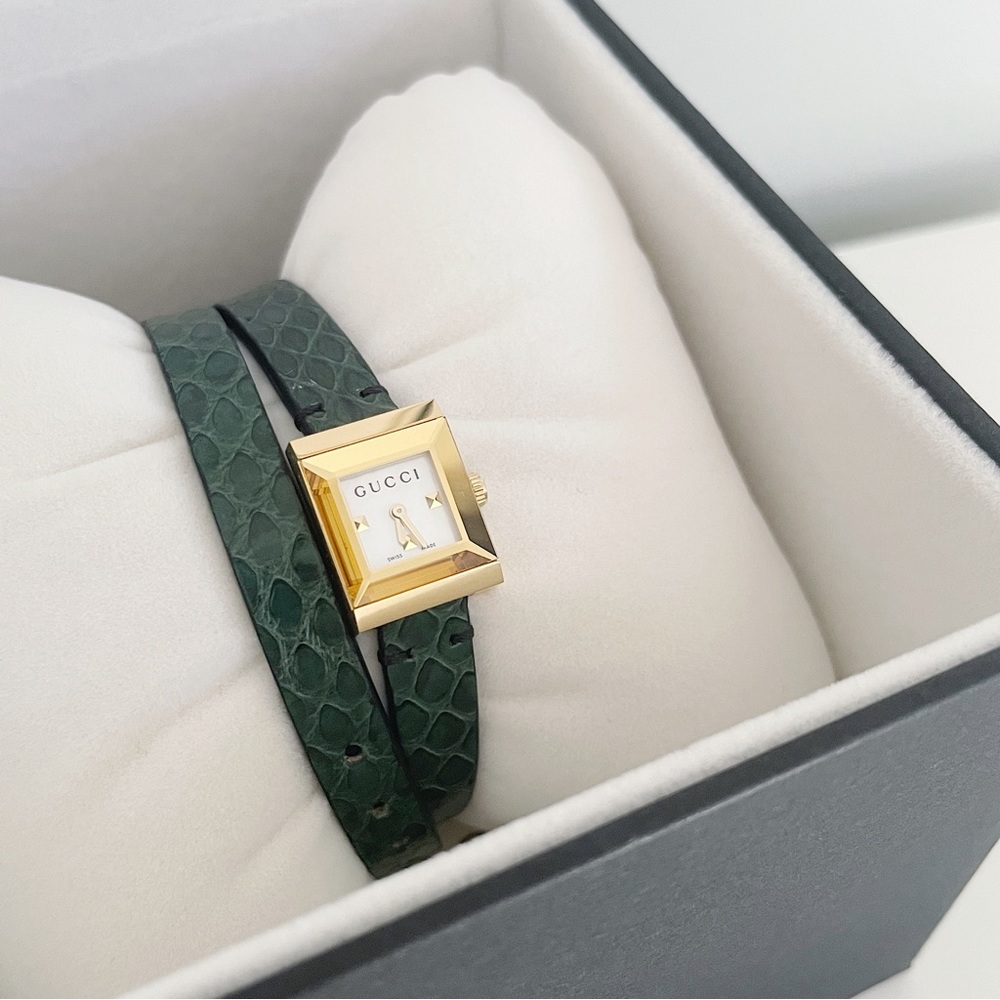 📍SOLD📍GUCCI G-Frame Wrist Watch